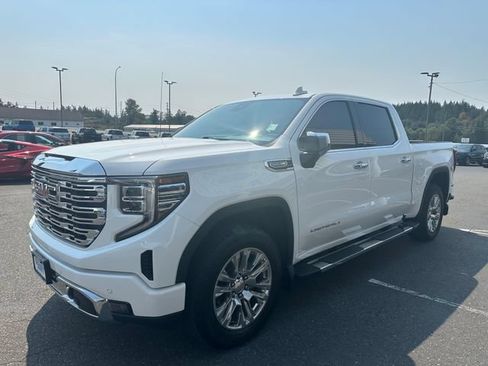 Used 2024 GMC Sierra 1500 Denali w/ Technology Package AWD/4WD image 6