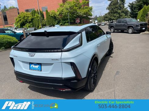 Used 2024 Cadillac Lyriq Sport AWD/4WD image 12