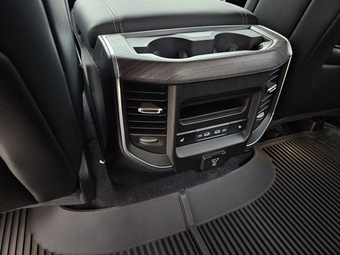 New 2026 RAM 1500 Laramie AWD/4WD image 10