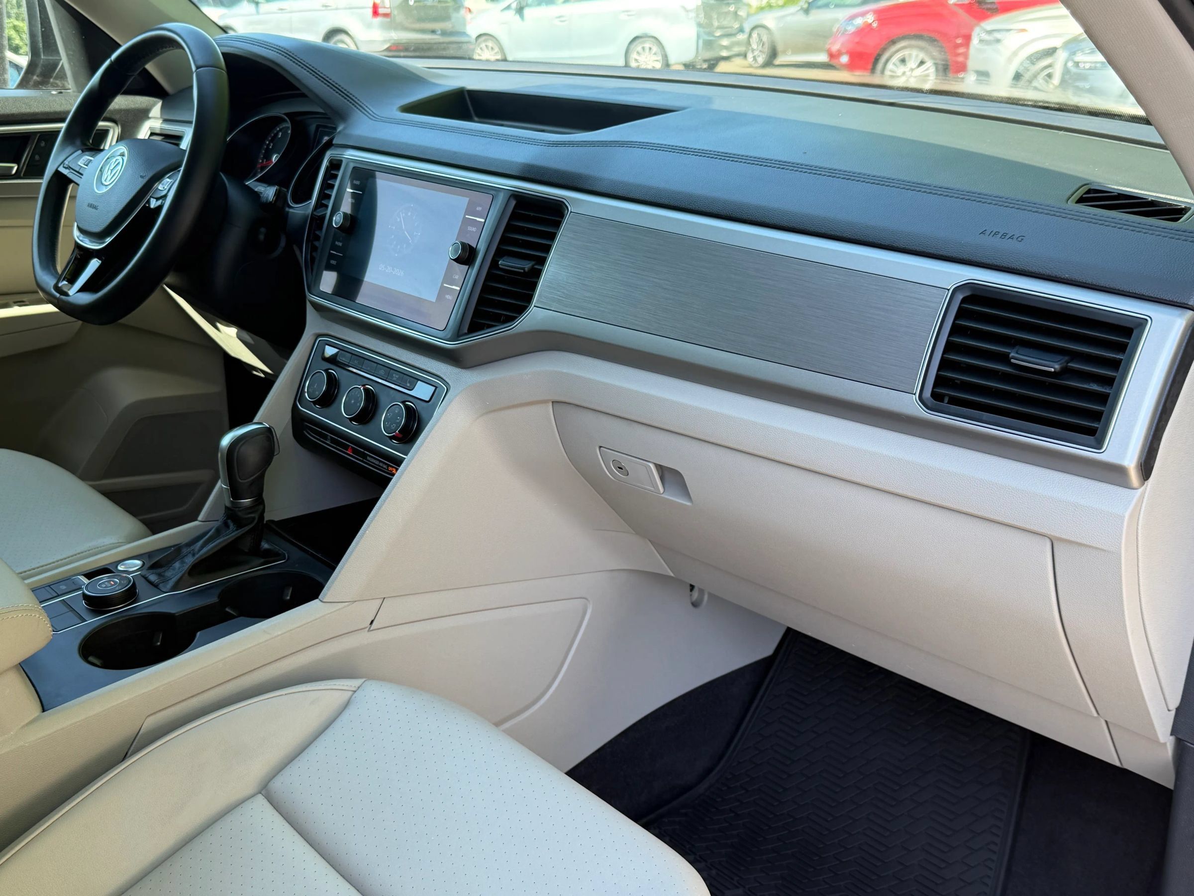 Used 2018 Volkswagen Atlas SE AWD/4WD image 31