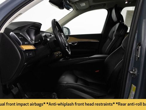 Used 2021 Volvo XC90 T6 Momentum w/ Protection Package image 21