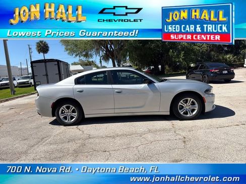 Used 2023 Dodge Charger SXT image 16