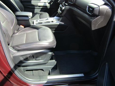 Certified 2023 Ford Explorer Limited w/ Limited Technology Package AWD/4WD image 13