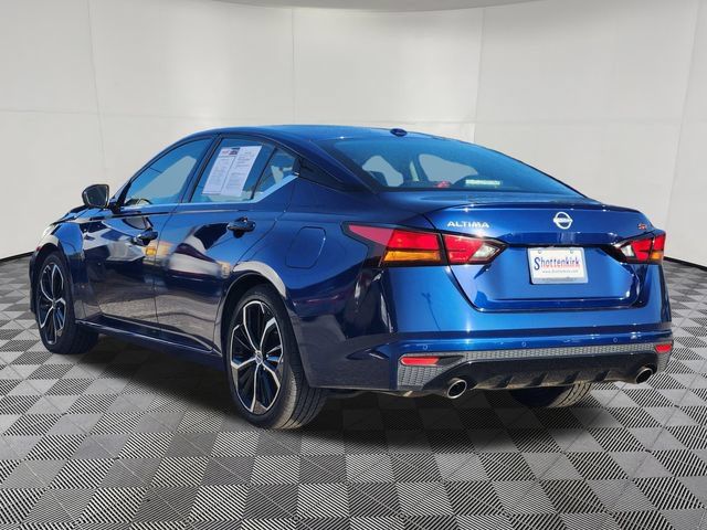 Used 2024 Nissan Altima 2.5 SR FWD image 8