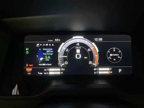 New 2026 Toyota Tundra Limited AWD/4WD image 16