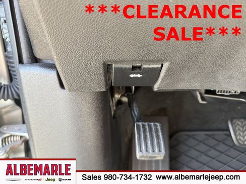 Used 2017 Buick Enclave Premium w/ Experience Buick Package image 17