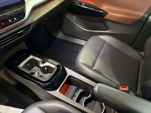 Certified 2022 Volkswagen ID.4 Pro S image 26