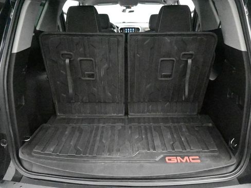Used 2021 GMC Acadia SLE w/ LPO, Floor Liner Package AWD/4WD image 24