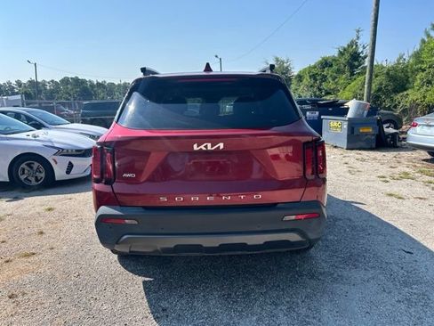 Used 2022 Kia Sorento S w/ Panoramic Sunroof Package AWD/4WD image 4