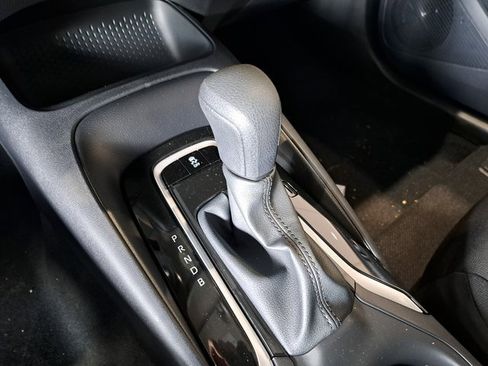 Used 2026 Toyota Corolla LE image 18