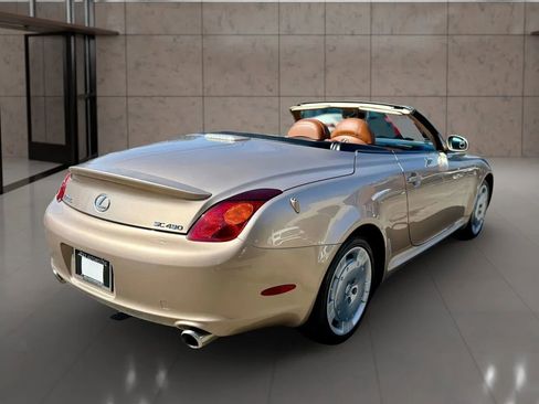 Used 2004 Lexus SC 430 Convertible image 19