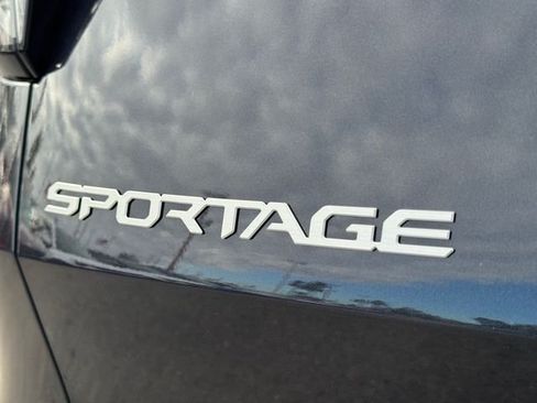 New 2026 Kia Sportage EX w/ EX Panorama Roof Package FWD image 9
