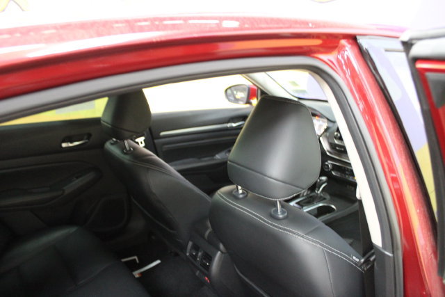 Used 2019 Nissan Altima 2.5 Platinum AWD/4WD image 10