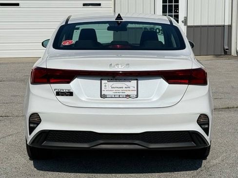 Certified 2024 Kia Forte LXS FWD image 6