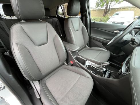 Used 2025 Buick Encore GX Preferred image 36