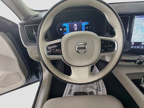 Certified 2024 Volvo XC60 B5 Plus AWD/4WD image 11