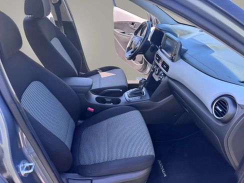 Used 2018 Hyundai Kona SEL FWD image 11