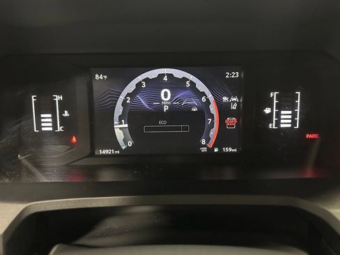 Used 2025 Toyota 4Runner SR5 AWD/4WD image 23