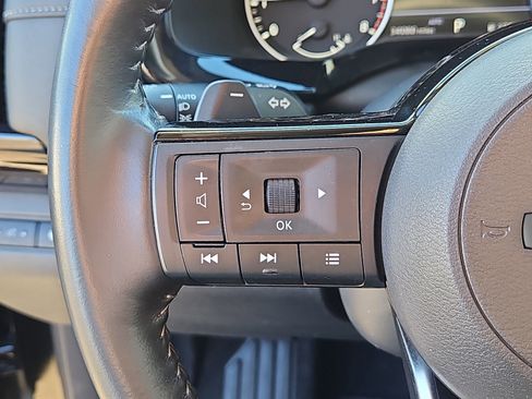 Certified 2022 Nissan Pathfinder SV image 14