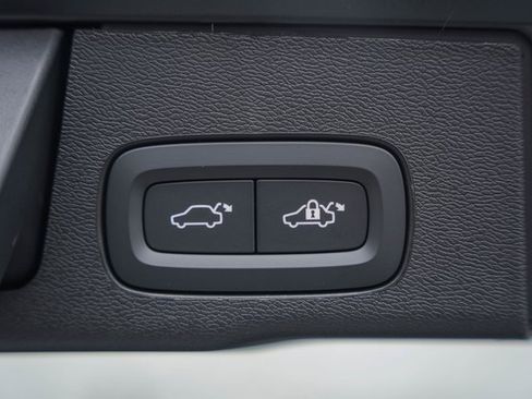 New 2026 Volvo XC60 B5 Ultra w/ Protection Package Premier image 11