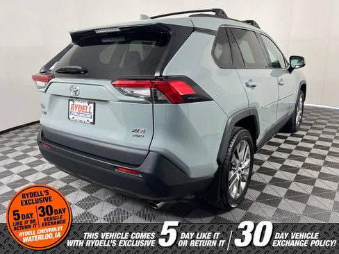 Used 2021 Toyota RAV4 XLE Premium AWD/4WD image 5