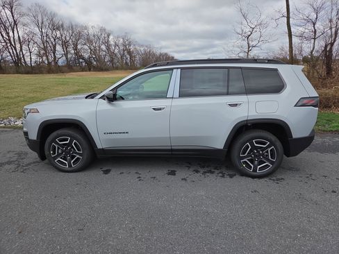 New 2026 Jeep Cherokee Limited AWD/4WD image 6