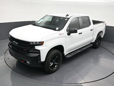 Used 2021 Chevrolet Silverado 1500 LT Trail Boss image 18