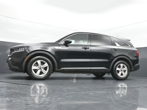Used 2023 Kia Sorento LX FWD image 37