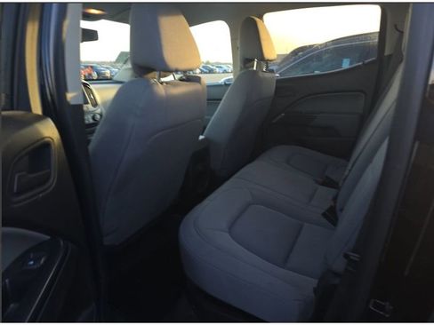 Used 2021 Chevrolet Colorado W/T w/ WT Convenience Package image 11