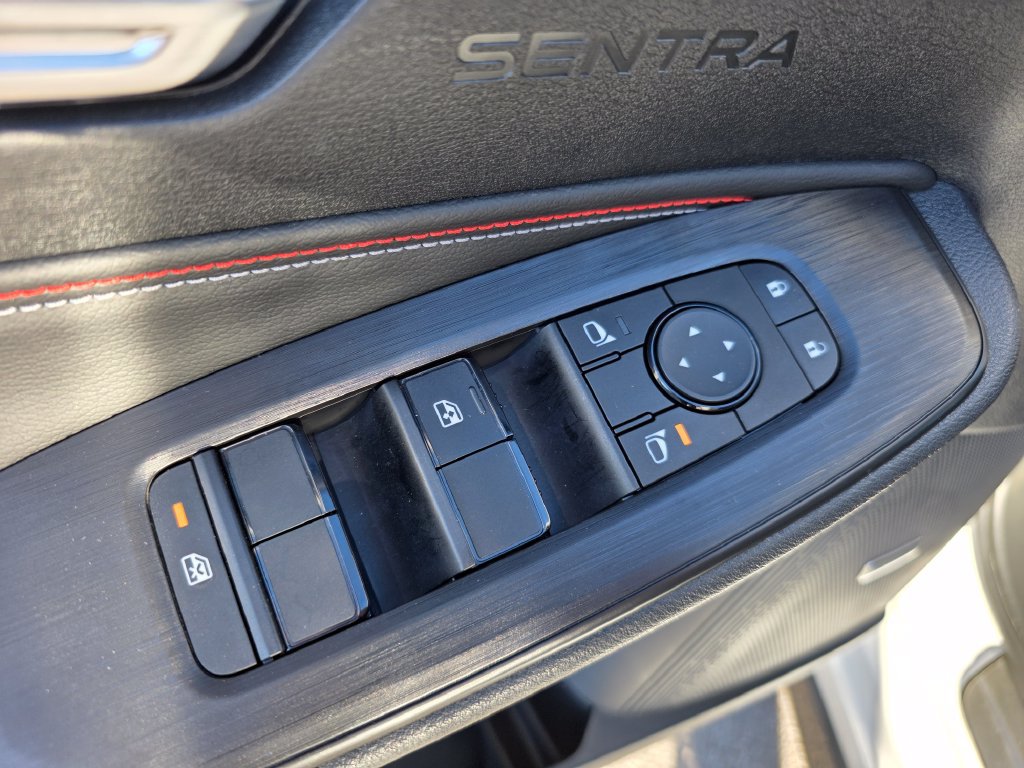 Used 2026 Nissan Sentra SR w/ SR Premium Package FWD image 18