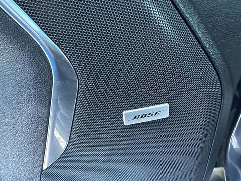 Used 2022 Chevrolet Suburban Z71 w/ Luxury Package image 20