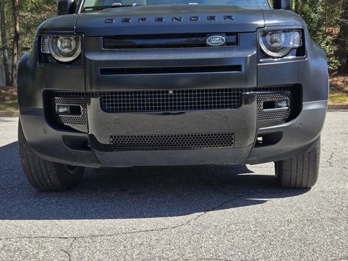 Used 2020 Land Rover Defender 110 HSE image 13