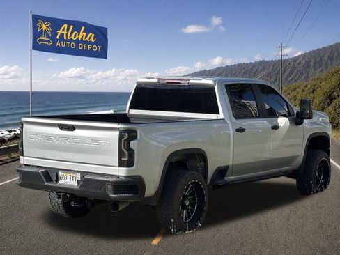 Used 2022 Chevrolet Silverado 2500 Custom w/ Custom Value Package RWD image 5