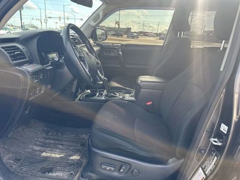 Used 2019 Toyota 4Runner TRD Off-Road image 10