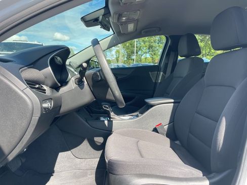 Used 2023 Chevrolet Malibu LS image 8