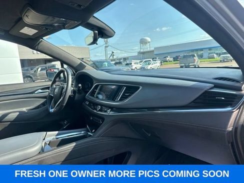 Used 2023 Buick Enclave Premium FWD image 9