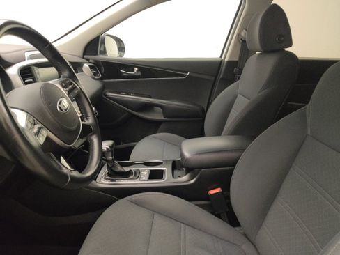 Used 2019 Kia Sorento S AWD/4WD image 17