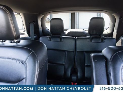 Used 2020 Ford Explorer XLT w/ Equipment Group 202A RWD image 17