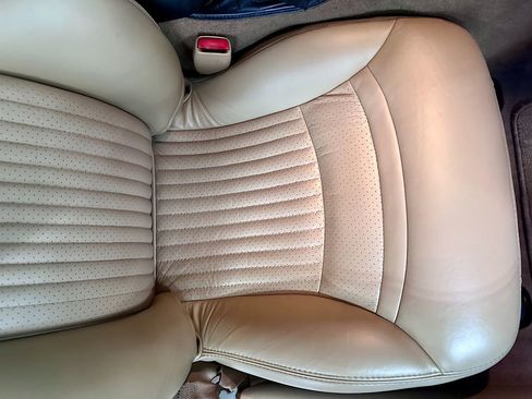 Used 2000 Chevrolet Corvette Coupe w/ Memory Pkg image 20