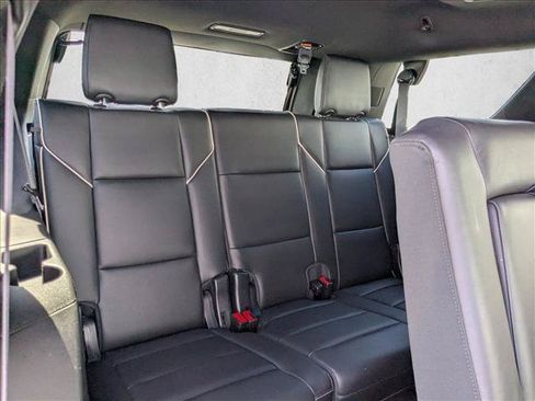 Used 2023 Cadillac Escalade Premium Luxury RWD image 23