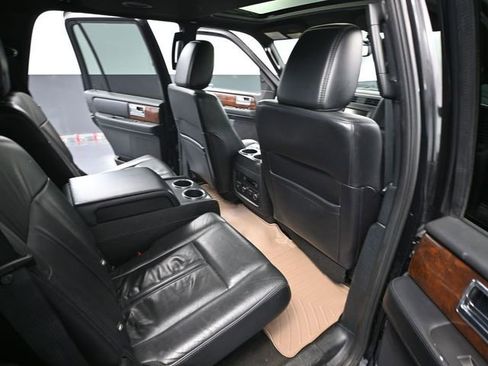 Used 2015 Lincoln Navigator 4WD image 49