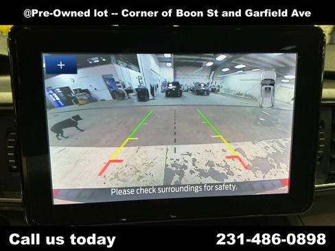 Used 2021 Ford Explorer XLT w/ Equipment Group 202A AWD/4WD image 24