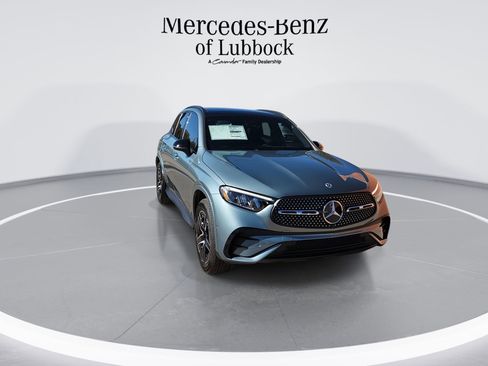 New 2025 Mercedes-Benz GLC 350e 4MATIC image 2