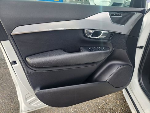 Used 2016 Volvo XC90 T5 Momentum image 10