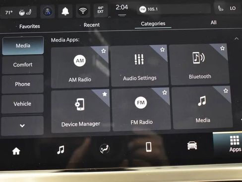 Used 2025 Jeep Compass Limited image 30