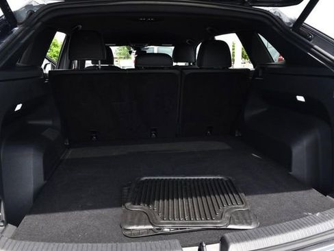 Used 2025 Volkswagen Atlas Cross Sport SE image 24