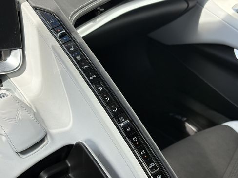 Used 2025 Chevrolet Corvette E-Ray AWD/4WD image 18