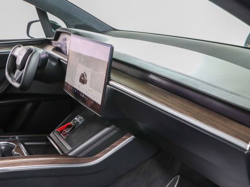 Used 2022 Tesla Model X AWD/4WD image 24