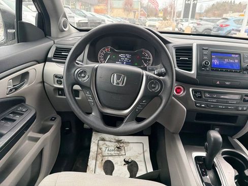 Used 2018 Honda Pilot LX image 13