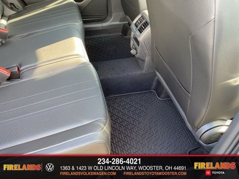 New 2024 Volkswagen Tiguan SE image 67